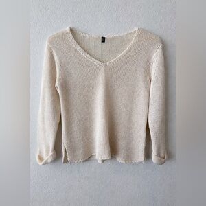 H&M Women's V-Neck Knit Sweater in Cream